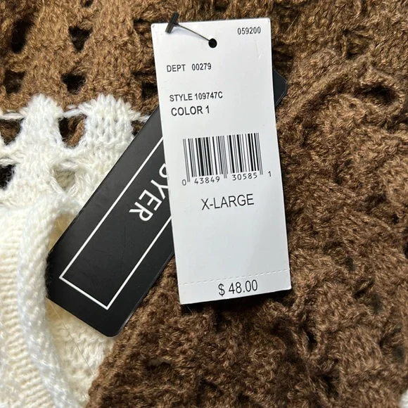 Women's A. Byer Crocheted Cropped Sweater Size X-Large Brown and Cream - Picture 11 of 13